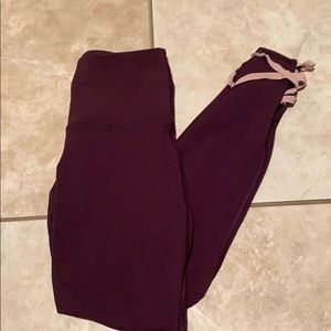 Women’s high waisted athletic leggings